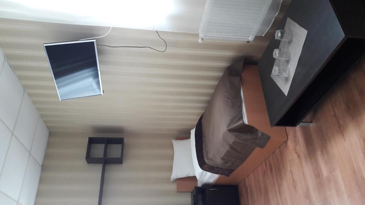 Leon Hotel Lviv Eksteriør bilde